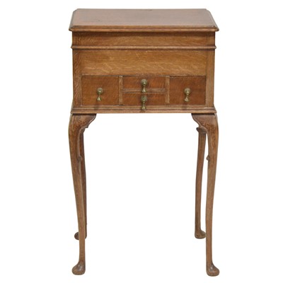 Lot 349 - Oak workbox