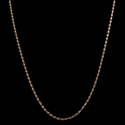 Lot 303 - A yellow metal chain necklace.