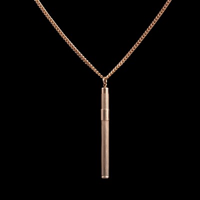 Lot 375 - A 9 carat gold toothpick on a chain necklace.
