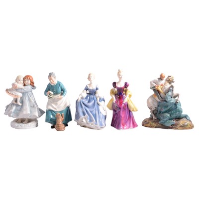 Lot 60 - Eleven Royal Doulton figures