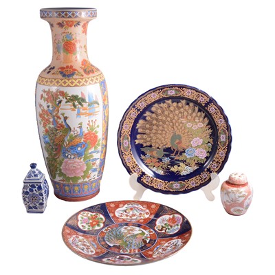 Lot 64 - Quantity of Chinese and Japanese pottery