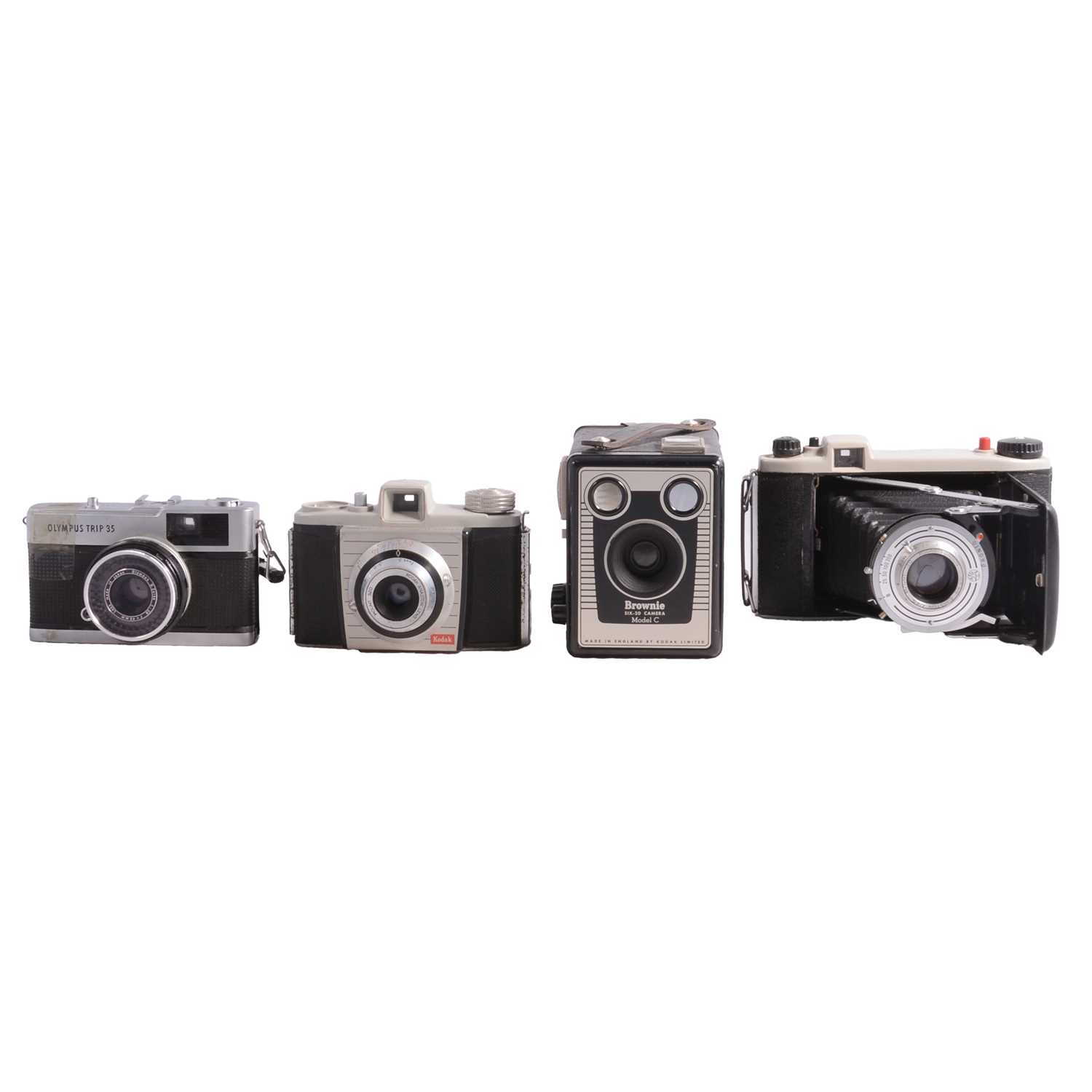 Lot 146 - An assortment of cameras