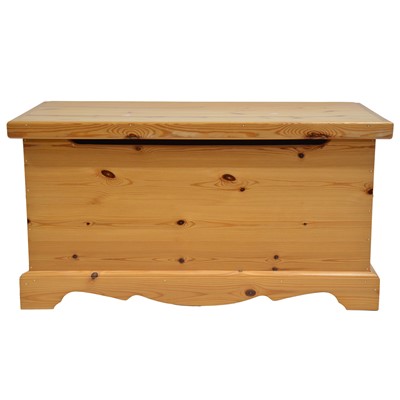 Lot 410 - Modern pine blanket box