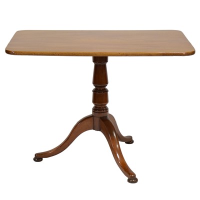 Lot 293 - Victorian mahogany supper table