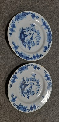Lot 16 - Small group of Chinese export plates and two Delft plates