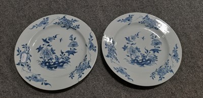 Lot 16 - Small group of Chinese export plates and two Delft plates