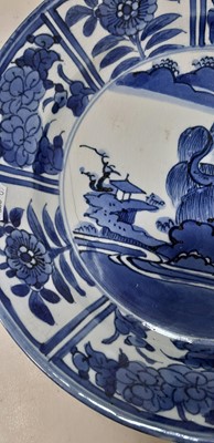 Lot 16 - Small group of Chinese export plates and two Delft plates