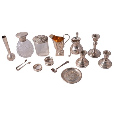 Lot 213 - Small collection of silver