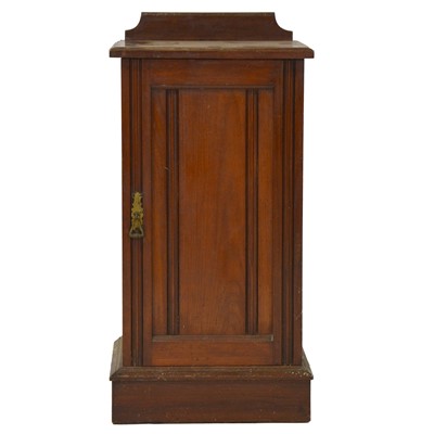 Lot 371 - Victorian walnut pot cupboard