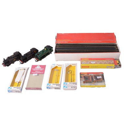 Lot 206 - Two boxes of OO gauge model railway buildings and trackside accessories