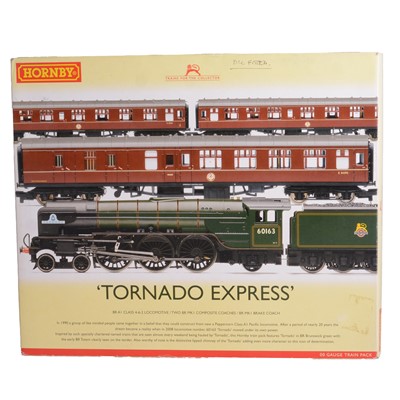 Lot 102 - Hornby (China) R3059 OO gauge train pack, Tornado Express