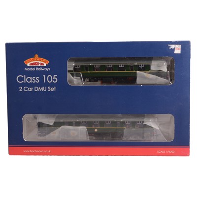 Lot 162 - Bachmann Branch-Line OO gauge Class 105 2 car DMU set