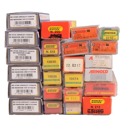 Lot 261 - Mixed quantity of N gauge model railways