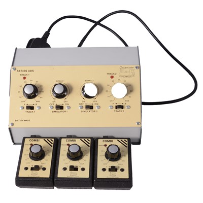 Lot 281 - Gaugemaster Series UDS and three combi controls.