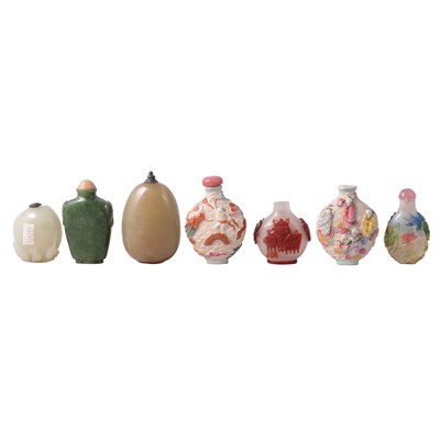 Lot 15 - Collection of Chinese hardstone and porcelain snuff bottles