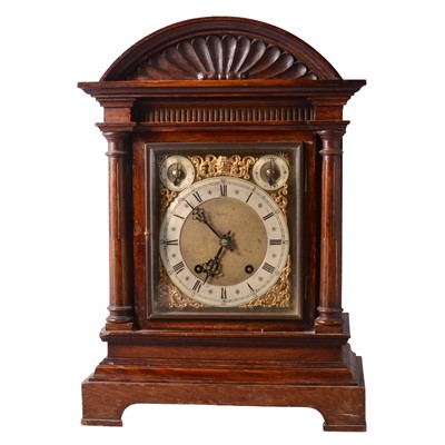 Lot 389 - Edwardian oak mantel clock