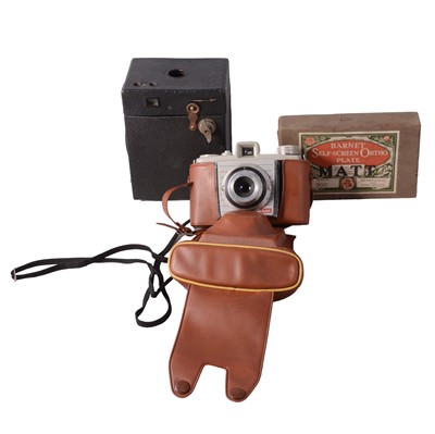 Lot 116 - Assorted cameras, games, and a silver-plated claret jug