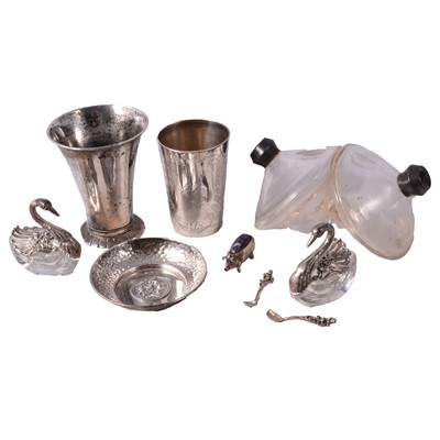 Lot 222 - A collection of silver, beakers, swan salts, cologne bottle.