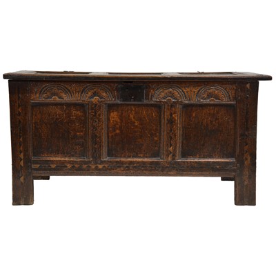 Lot 262 - Joined oak coffer, 18th Century