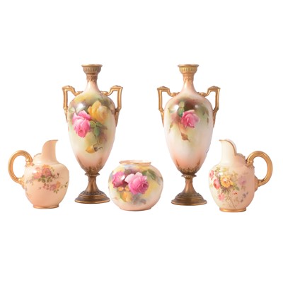 Lot 21 - Five pieces of Royal Worcester