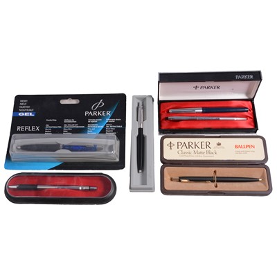 Lot 395A - Seven rollerball / fountain pens, and a pen set, MontBlanc Meisterstuck, Parker, Platignum, Cross.