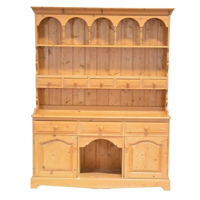 Lot 469 - Modern pine dresser