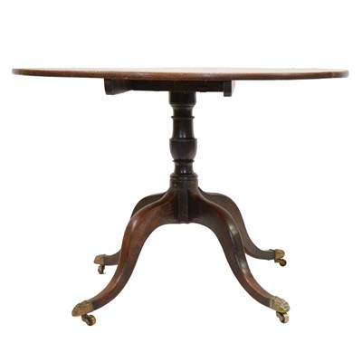 Lot 255 - 19th century oak pedestal table