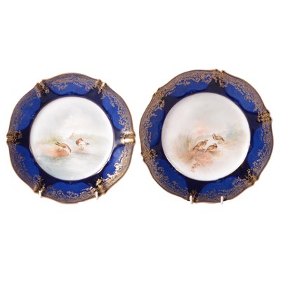 Lot 69 - Pair of French cabinet plates painted by L Martin