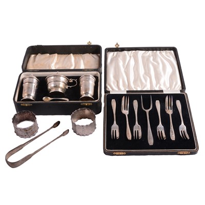 Lot 302 - Silver three piece cruet and silver cutlery