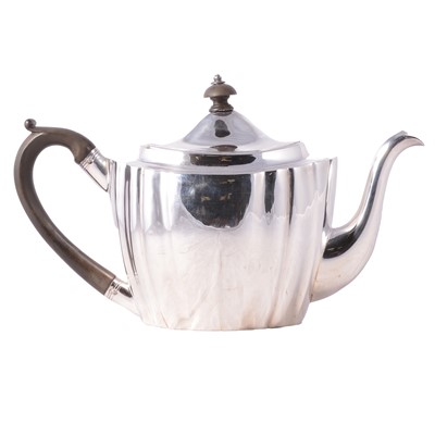 Lot 224 - A George III silver teapot, Peter, Ann & William Bateman, London 1801.