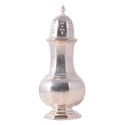 Lot 210 - A silver octagonal sugar caster, Reid & Sons, London 1919