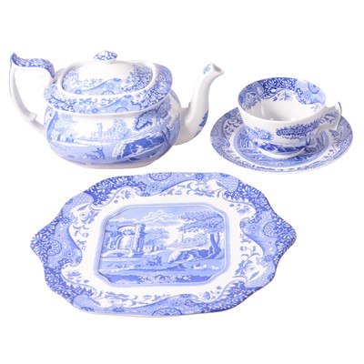 Lot 73 - Quantity of SPode Italian pattern blue and white table ware