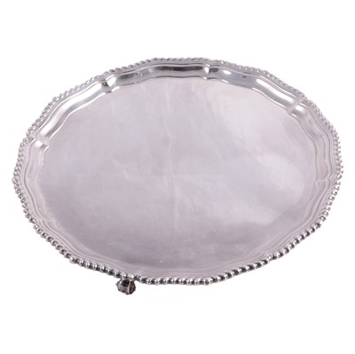 Lot 106 - Silver salver