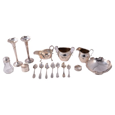 Lot 255 - Small quantity of silver