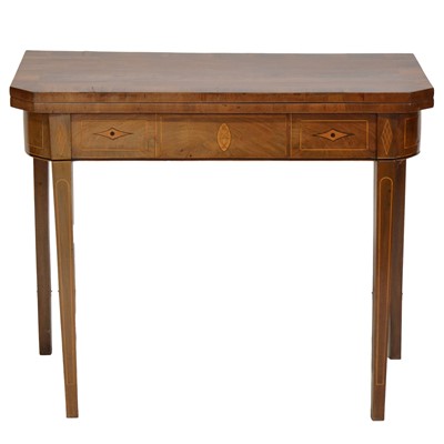 Lot 231 - George III foldover card table