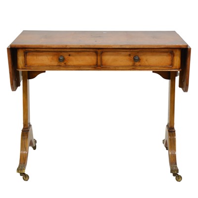Lot 194 - Reproduction yew wood sofa table