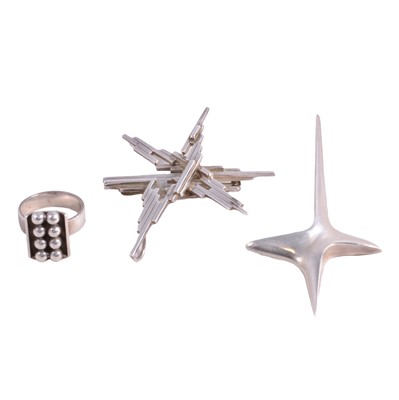 Lot 418 - Ernest A. Blyth for Ivan Tarratt of Leicester a silver cross pendant, brooch and a 925 ring.