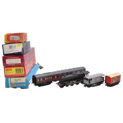 Lot 141 - Quantity of OO gauge model railway