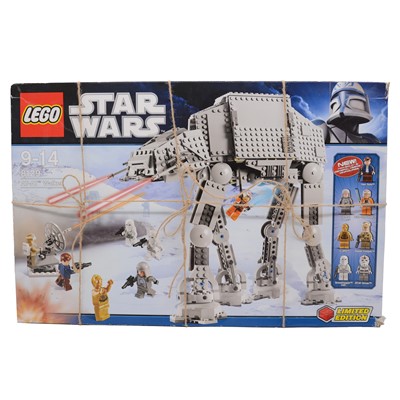 Lot 25 - Lego Star Wars, AT-AT Walker, set 8129