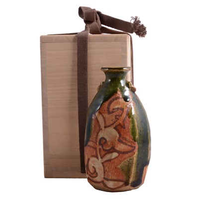 Lot 21 - Ken Matsuzaki (Japanese, born 1950) a stoneware Sake bottle