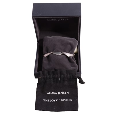 Lot 406 - Georg Jensen - a silver Peak bracelet.