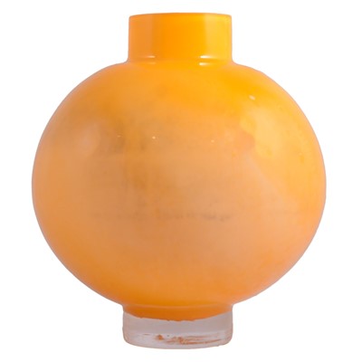 Lot 8 - Spherical art glass vase