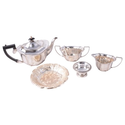 Lot 179 - Small quantity of silver-plated ware