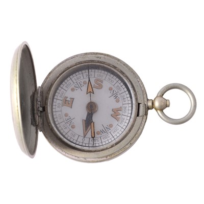 Lot 1112 - A World War I Dennison military pocket compass.