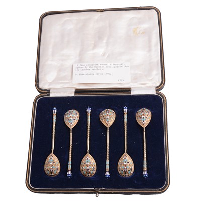 Lot 224 - Set of six Russian silver-gilt and cloisonne enamel teaspoons