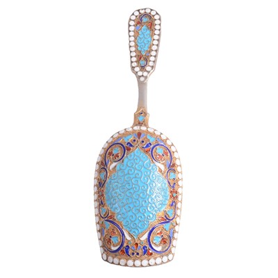 Lot 122 - Russian silver-gilt and cloisonne enamel sugar shovel/caddy spoon