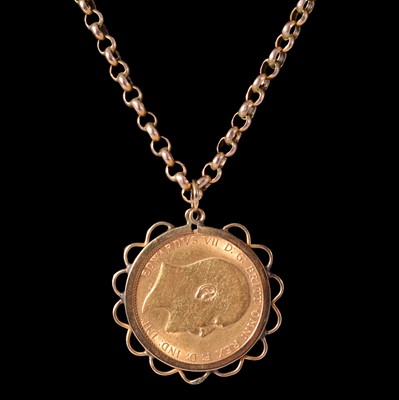 Lot 172 - A Gold Full Sovereign Coin pendant and chain.