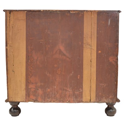 Lot 308 - Early 18th Century oyster laburnum chest of drawers