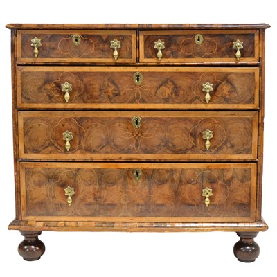 Lot 308 - Early 18th Century oyster laburnum chest of drawers