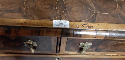Lot 308 - Early 18th Century oyster laburnum chest of drawers